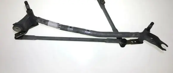 Renault Megane II Front wiper linkage and motor
