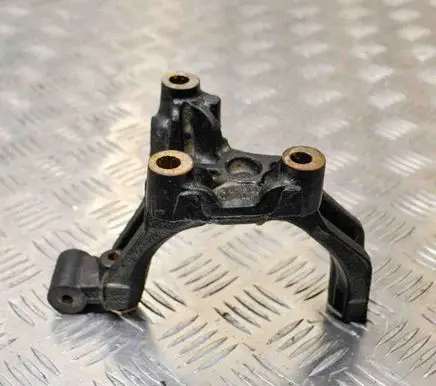 Audi Q3 8U Other engine bay part 04L131425A