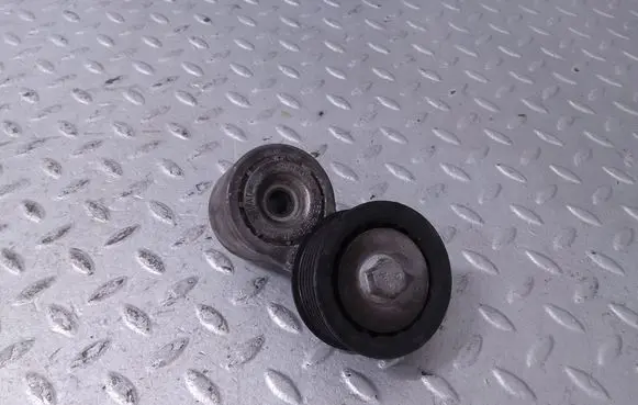 Audi A8 S8 D4 4H Alternator belt tensioner 06E903133M 06E903133AB 06E903133AC