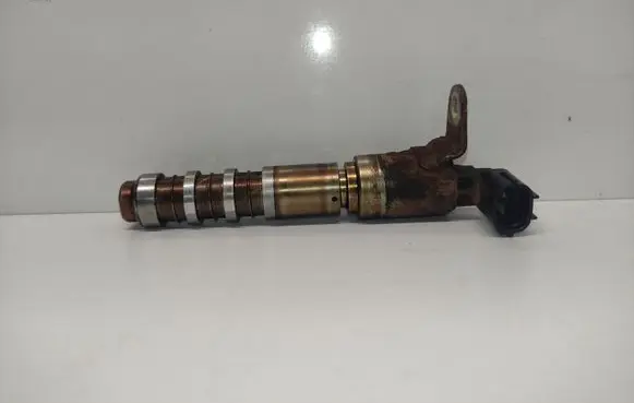 Chevrolet Camaro Camshaft vanos timing valve 12636175