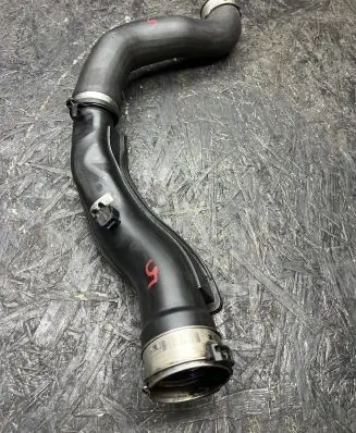 BMW 5 GT F07 Intercooler hose/pipe 7809834