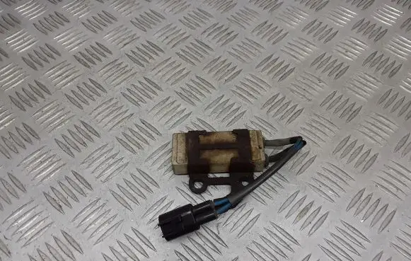 Toyota Corolla E120 E130 Coolant fan relay 246810-3560