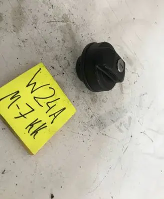 Mazda 323 Fuel tank filler cap 369656555