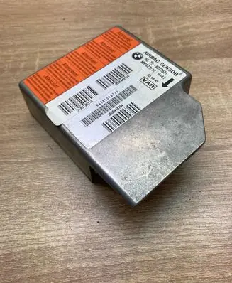 BMW 7 E38 Airbag control unit/module 8372521