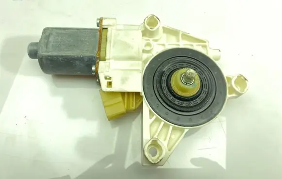 Mercedes-Benz GL X164 Front door window regulator motor 0130822372 A2518200842
