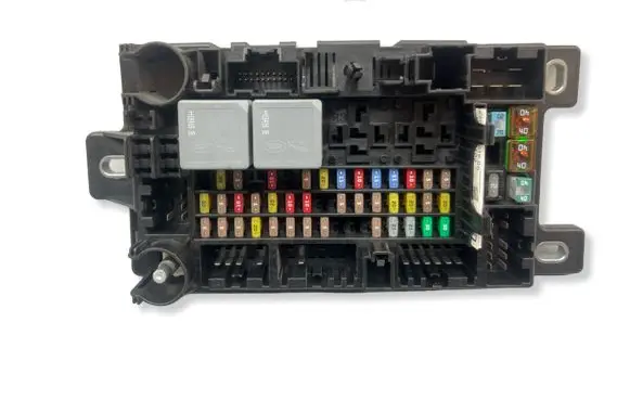 Land Rover Evoque II Fuse module K8D214A073BD