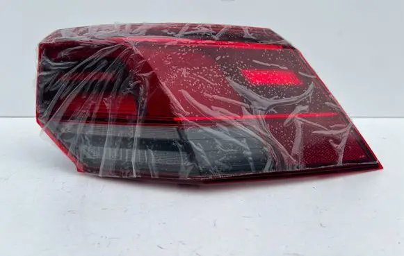 Volkswagen Golf VIII Rear/tail lights 5H0945096C 81970201
