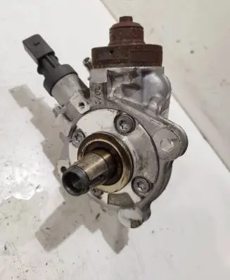 Fuel injection high pressure pump