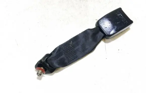 Hyundai XG Rear seatbelt buckle