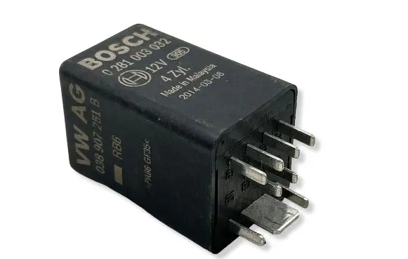 Audi A4 S4 B8 8K Glow plug pre-heat relay 0281003032 20140308