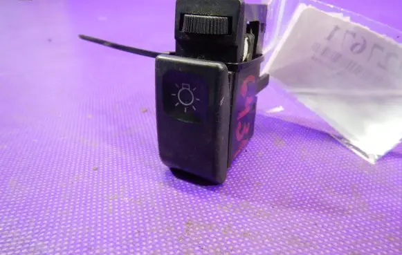 Volkswagen Golf II Light switch 191941531K