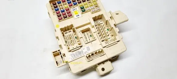 Hyundai Tucson TL Fuse module 91950D3640