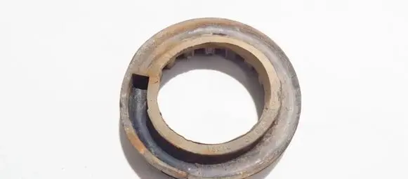 Ford Focus Front coil spring rubber mount 98ag5599ac 98ag-5599-ac