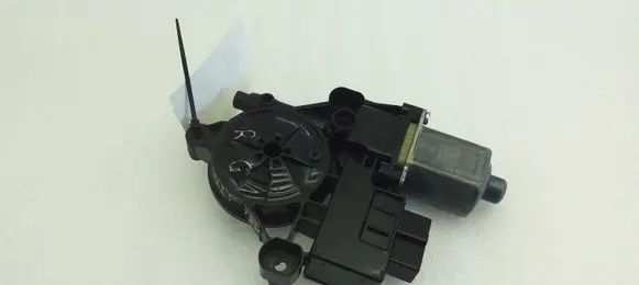 Volkswagen Golf Sportsvan Rear door window regulator motor 5Q0959812 0130822694