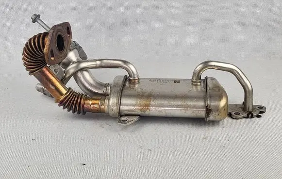 Mercedes-Benz Citan W415 EGR valve cooler 147357324R 80370567C