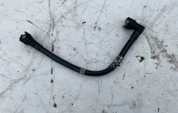 Ford Focus Vacuum line/pipe/hose CM5E6758AC