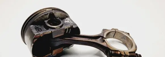 Subaru Forester SG Piston with connecting rod