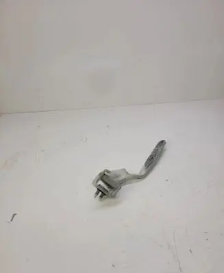 Audi A1 Tailgate/trunk/boot hinge 8X3827299A