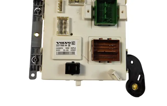 Volvo XC90 Comfort/convenience module 32217666 80620753 18W092