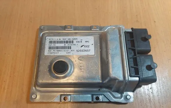 Alfa Romeo Mito Engine control unit/module ECU 52032657 9GF.T5 HWN01