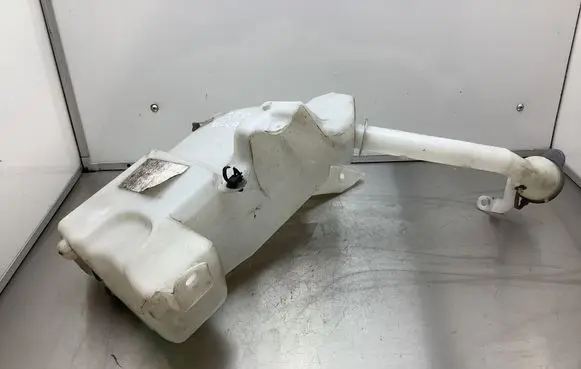 Nissan Qashqai Windshield washer fluid reservoir/tank 289104EA0A