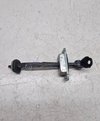 Chevrolet Captiva Rear door check strap stopper