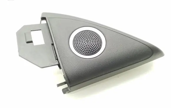 Front door high frequency speaker