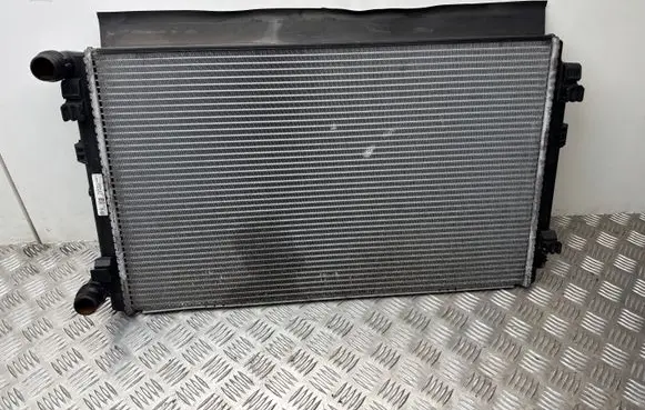 Skoda Octavia Mk3 (5E) Coolant radiator 5Q0121251GD