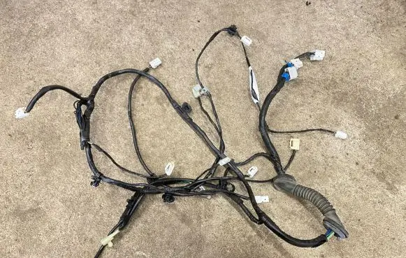 Subaru B9 Tribeca Tailgate/trunk wiring harness 81812-XA14A5