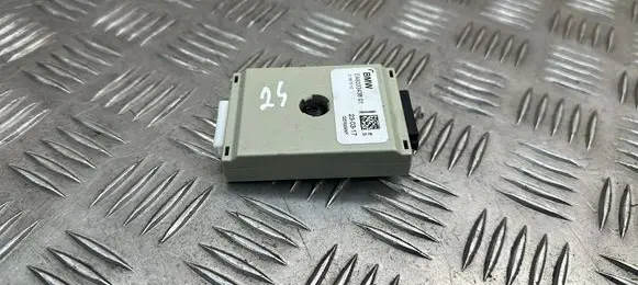 BMW i3 Aerial antenna amplifier 9333438 933343801