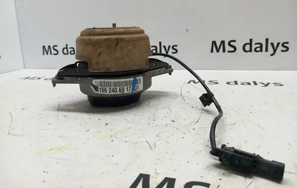 Mercedes-Benz ML W166 Engine mount bracket A1662406917 1662406917