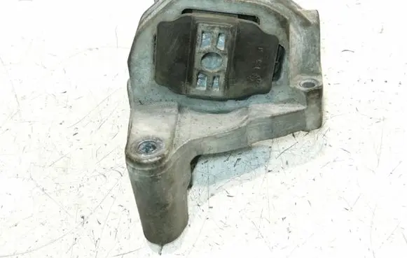 Audi A4 S4 B7 8E 8H Engine mount bracket 326C88