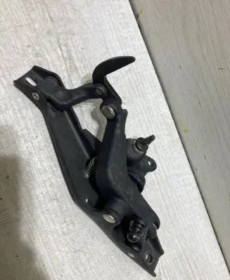 Volkswagen Beetle A5 Convertible roof lock latch cylinder 5C3871406 24504613
