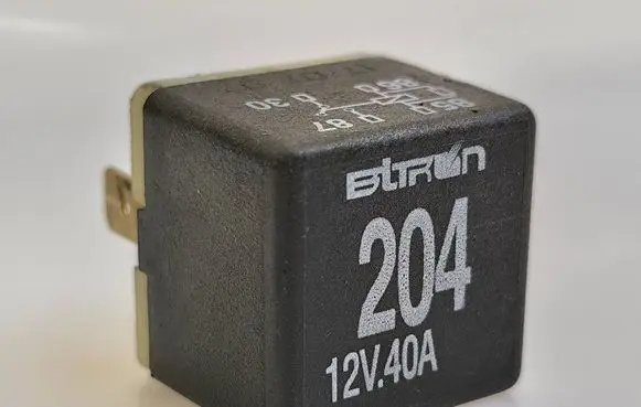 Audi A4 S4 B5 8D Other relay 431951253H PA66GF30