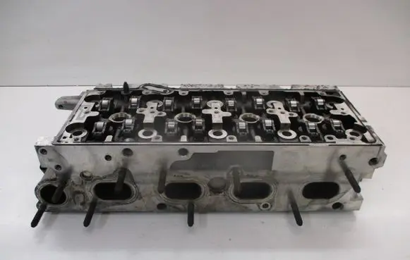 Volkswagen Golf VII Engine head 04L103373E CUN