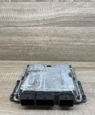 Citroen Xsara Picasso Engine control unit/module 9647693180 0281011084