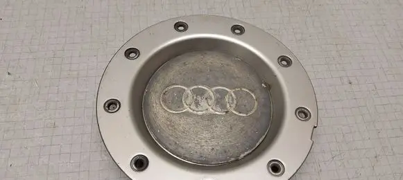 Audi A4 S4 B5 8D Non-original wheel cap 