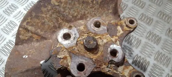 Mazda 6 Stub axle 