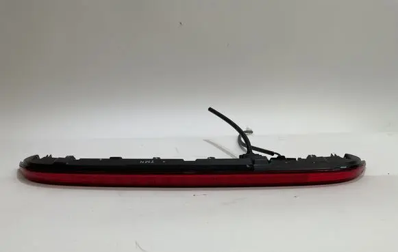 KIA Xceed Third/center stoplight 92700J7300
