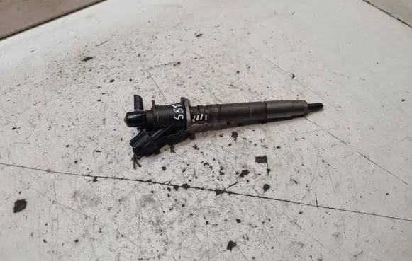 Fuel injector