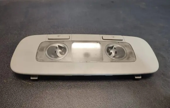 Volkswagen PASSAT B6 Rear seat light 3C0947291