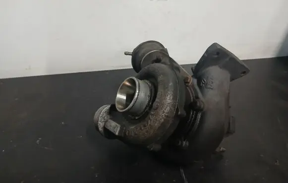 Volvo XC90 Turbo GT2052V 8689592 723167