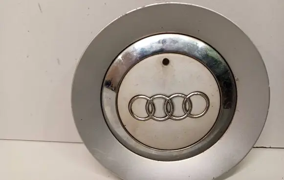 Audi A6 S6 C6 4F Original wheel cap 4F0601165