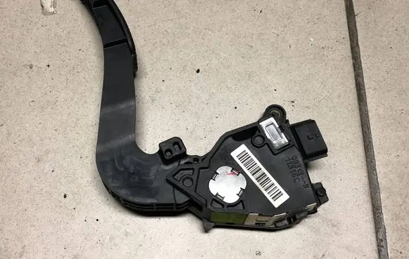 Renault Megane IV Accelerator throttle pedal 180026830R