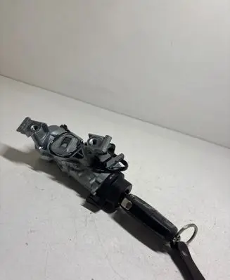 Volkswagen Touran I Ignition lock 1K0905851B