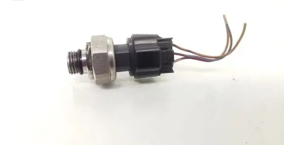Toyota Avensis T250 Oil pressure sensor 8944851010