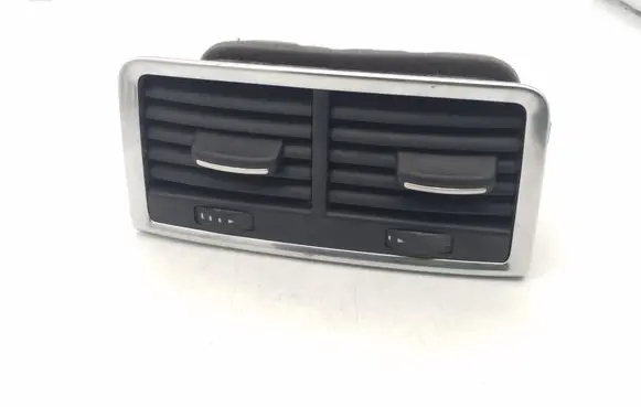 Rear air vent grill