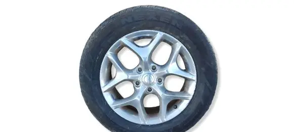 Chrysler Pacifica R18 alloy rim 