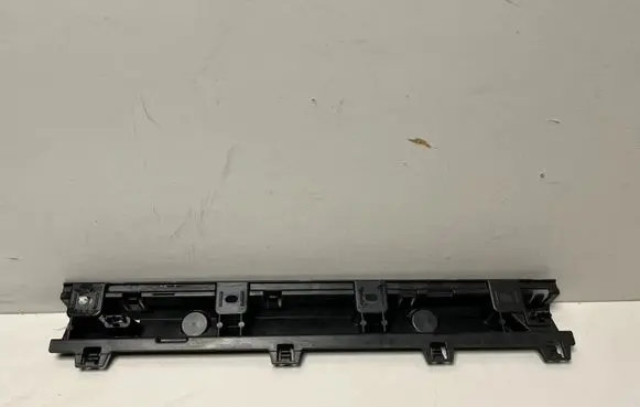 BMW i4 Sill/side skirt trim 8737083