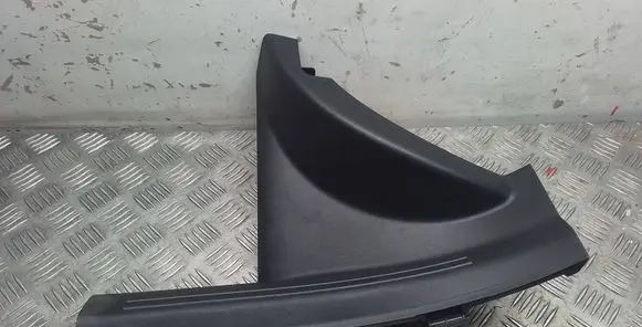KIA Niro Rear sill trim cover 85876AO000